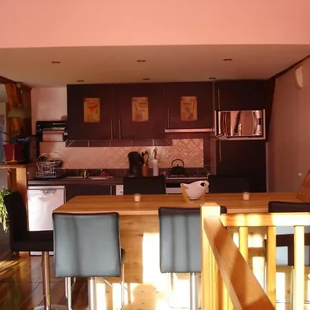 Apartament T3 De Charme Sous Les Toits 6 Pers *